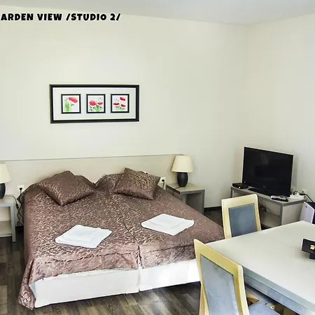 Apartment Yes