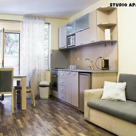 Apartment Yes