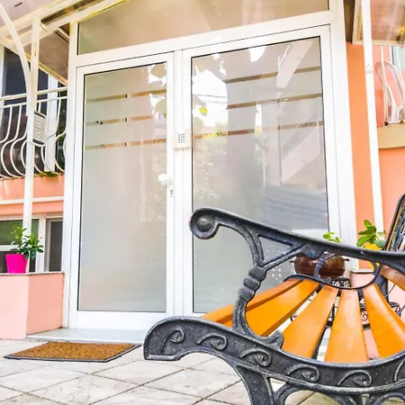 Apartment Yes Varna